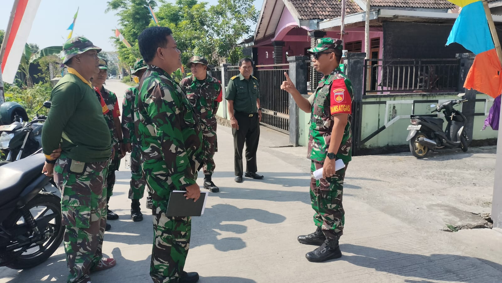 Dansatgas TMMD Reguler Ke-116 Kodim 0735/Surakarta Tekankan Semangat Dan Moril Anggota Dalam Bekerja