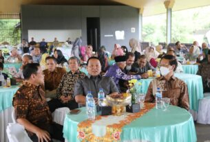 Gubernur Arinal Hadiri Reuni dan Halal Bihalal Alumni Kanwil Departemen Pertanian dan Bimas Provinsi Lampung, Kobarkan Terus Semangat Kebersamaan