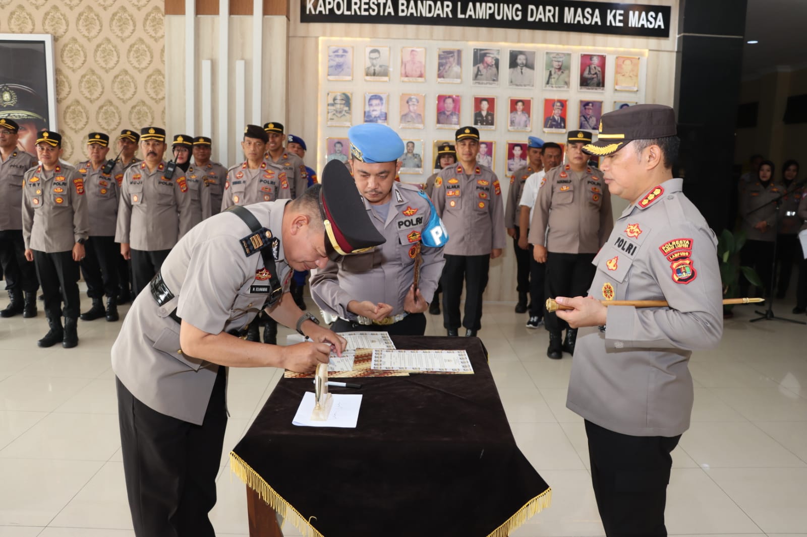 Kapolresta Bandar Lampung Pimpin Upacara Serah Terima Jabatan Kasat Lantas Polresta Bandar Lampung
