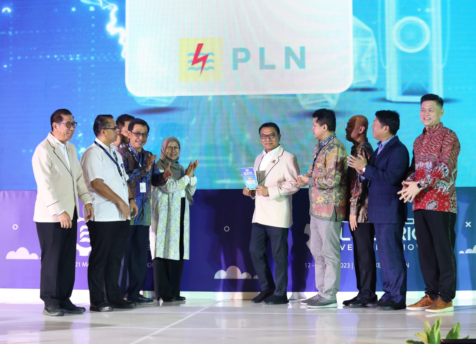 PEVS 2023 Resmi Dibuka, PLN Tampilkan Infrastruktur Pendukung Ekosistem Kendaraan Listrik di Indonesia