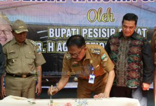 Membuka Lapangan Pekerjaan Baru, Bupati Pesisir Barat Resmikan Pabrik