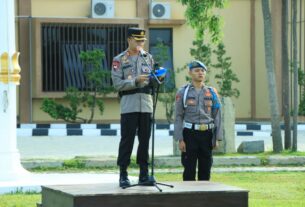 Polres Tulang Bawang Barat Gelar Upacara Korp Raport Kenaikan Pangkat Pengabdian AKP Aladin Effendi.