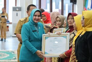 Puncak Peringatan Hari Kesrak PKK dan Hari Kartini 2023, Gubernur Arinal Ajak Berkarya Melalui Program yang Bersentuhan Langsung dengan Masyarakat