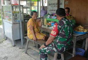 Segelas Kopi Manis Hangatkan Suasana Komsosnya Babinsa Danukusuman dengan Warganya