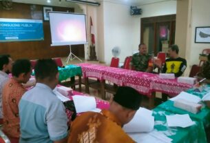 Sukseskan Program Pemerintah Babinsa Joyotakan Koramil 03/Serengan Hadiri Forum Komunikasi Publik (FKP)