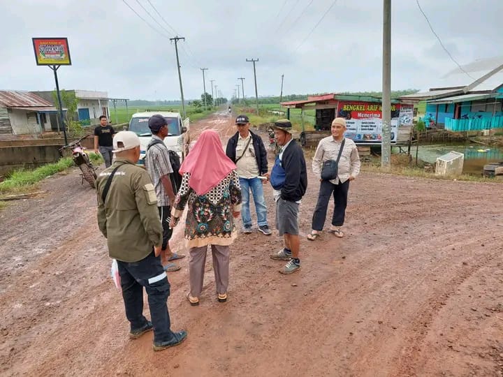 Tahun 2023 PUPR Perbaikan Jalan Desa Tanjung Bali-Tanah Abang