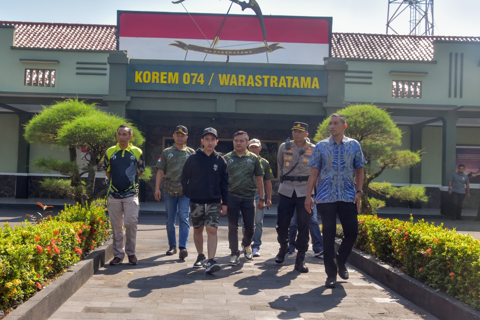 Danrem 074/Warastratama Buka Lomba Burung Berkicau Tingkat Nasional Piala Danrem