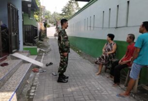 Wujudkan Keakraban, Babinsa Pucangsawit Jalin Komsos Dengan Warga Binaan