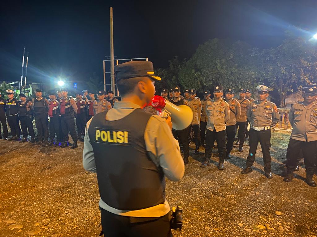 Amankan Wilayahnya, Ratusan Personil Polres Lampung Utara Gelar Patroli Skala Besar