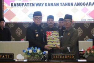 Bupati Adipati Sampaikan Raperda Tentang Pertanggungjawaban APBD Way Kanan Tahun Anggaran 2022