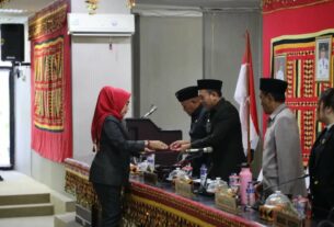 DPRD Lampung Selatan Gelar Rapat Paripurna Dengan Agenda Penyampaian Raperda