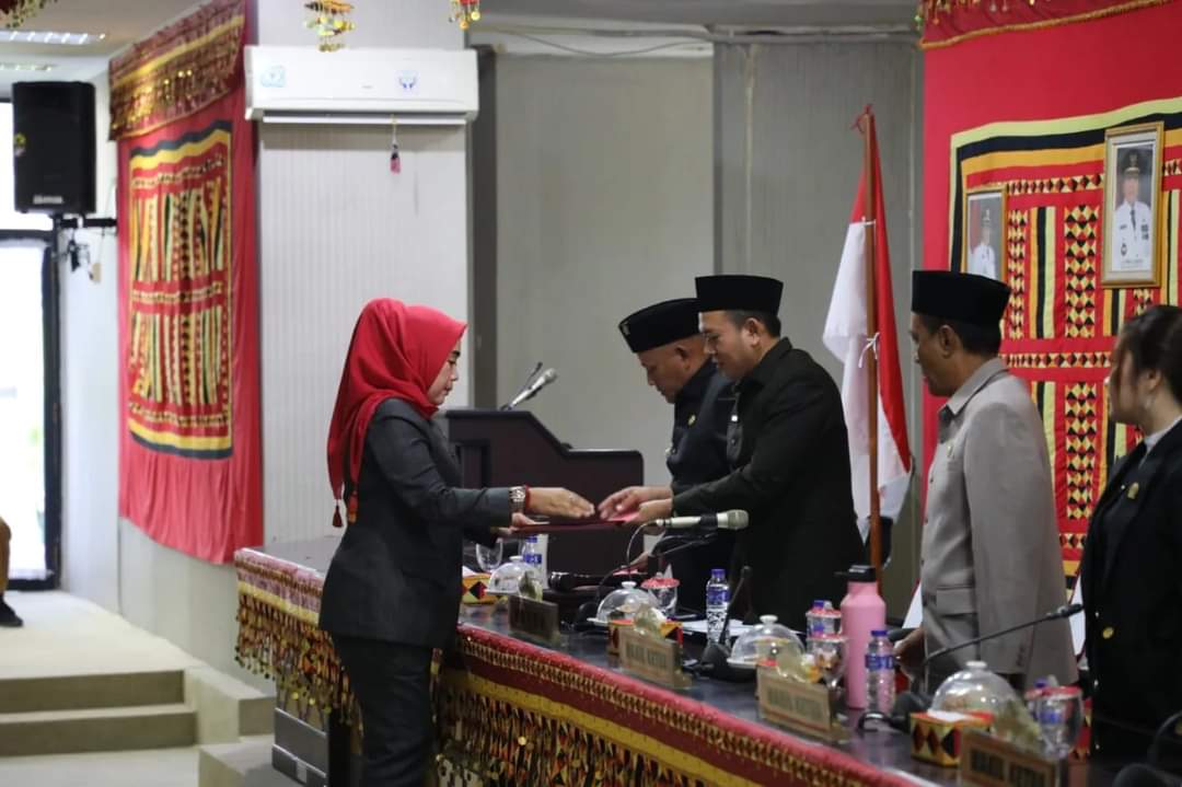 DPRD Lampung Selatan Gelar Rapat Paripurna Dengan Agenda Penyampaian Raperda