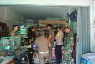 Gempur Rokok Ilegal,Koramil 04/Jebres Bersama Kepolisian, Satpol-PP, Dan Dinas Perdagangan Gelar Operasi Gabungan