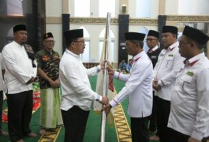 Keberangkatan Calon Jamaah Haji Lampung Selatan Di Lepas Sekretaris Daerah