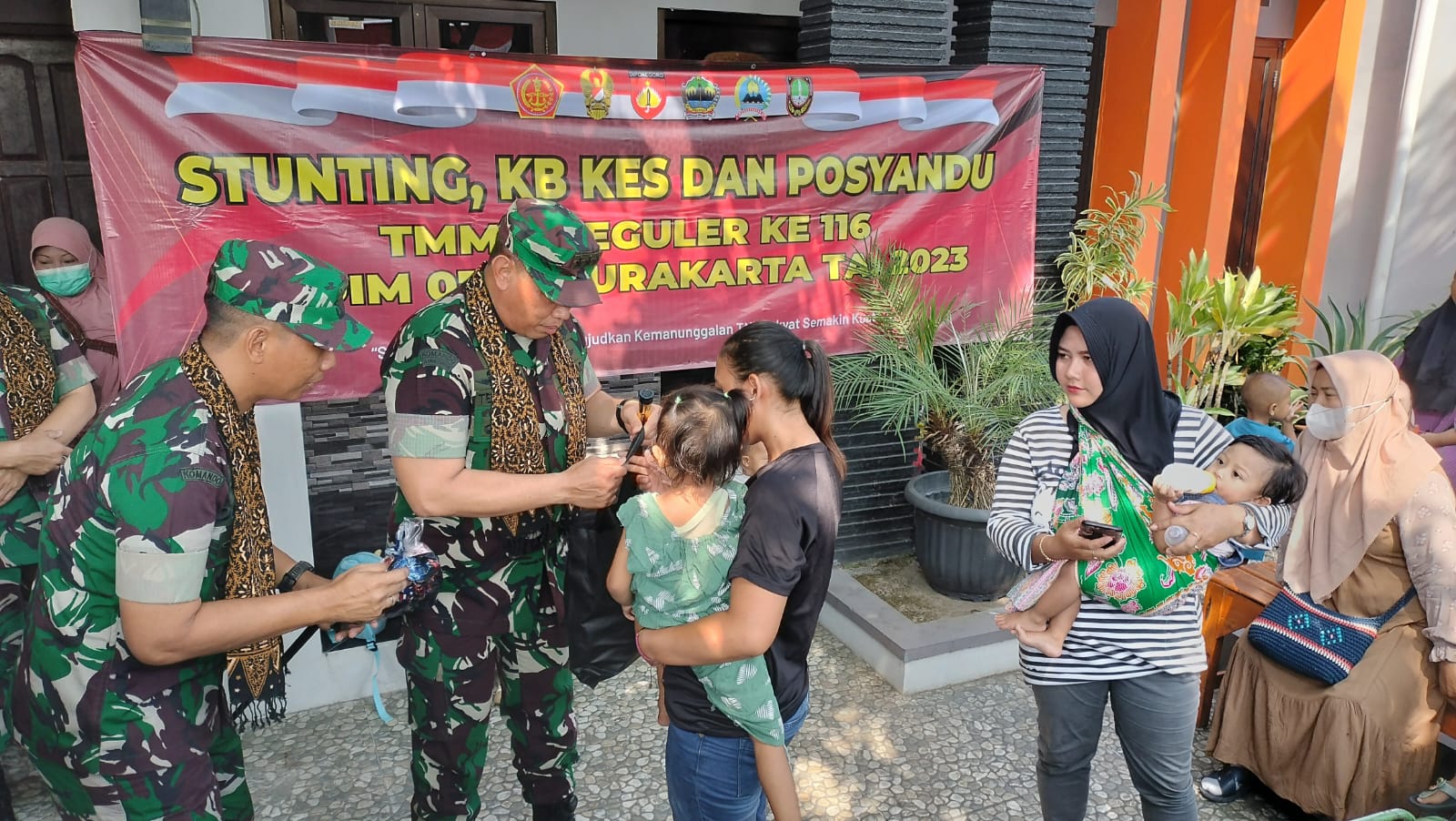 Komandan Pusat Teritorial TNI AD Kunjungi TMMD Reguler Ke-116 Kodim 0735/Surakarta