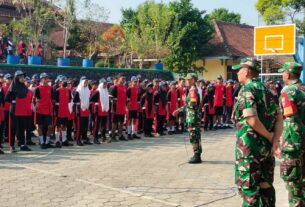 Melalui Wasbang Dan PBB, TNI Di Jatisrono Bentuk Generasi Muda Yang Berkarakter