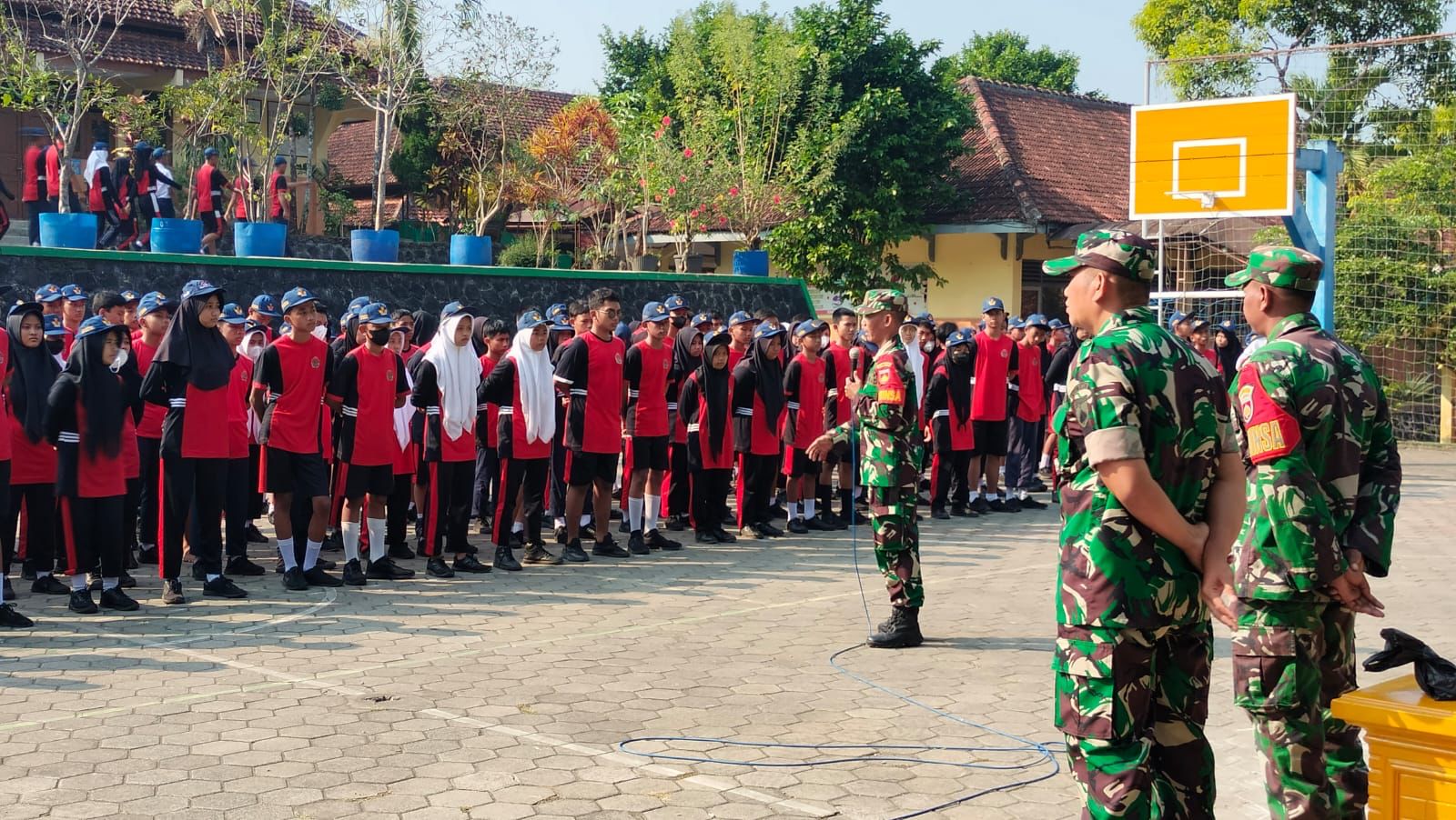 Melalui Wasbang Dan PBB, TNI Di Jatisrono Bentuk Generasi Muda Yang Berkarakter