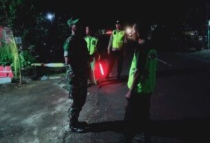 Patroli Malam TNI-Polri Di Wuryantoro Juga Dijadikan Sarana Komsos Dengan Warga