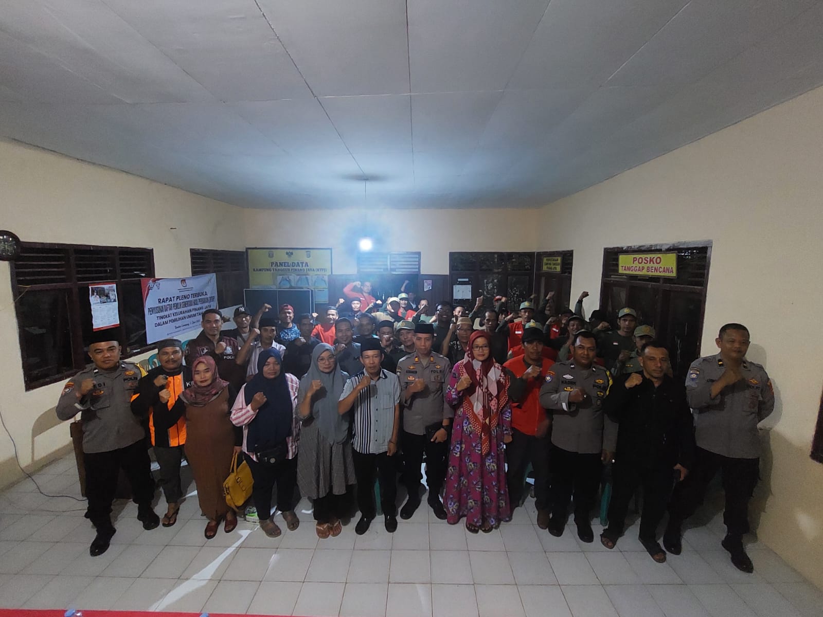 Sambangi Warga Kedaung, Sat Binmas Polresta Bandar Lampung Berikan Penyuluhan Terkait Paham Radikalisme dan Intoleransi