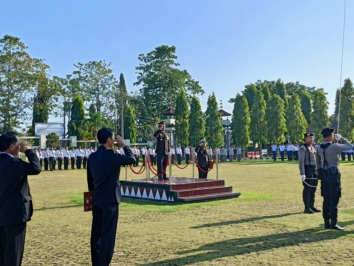 Upacara Memperingati Hari Lahir Pancasila Tahun 2023, Wakapolres Lampung Utara Bacakan Amanat Kepala BPIP RI.