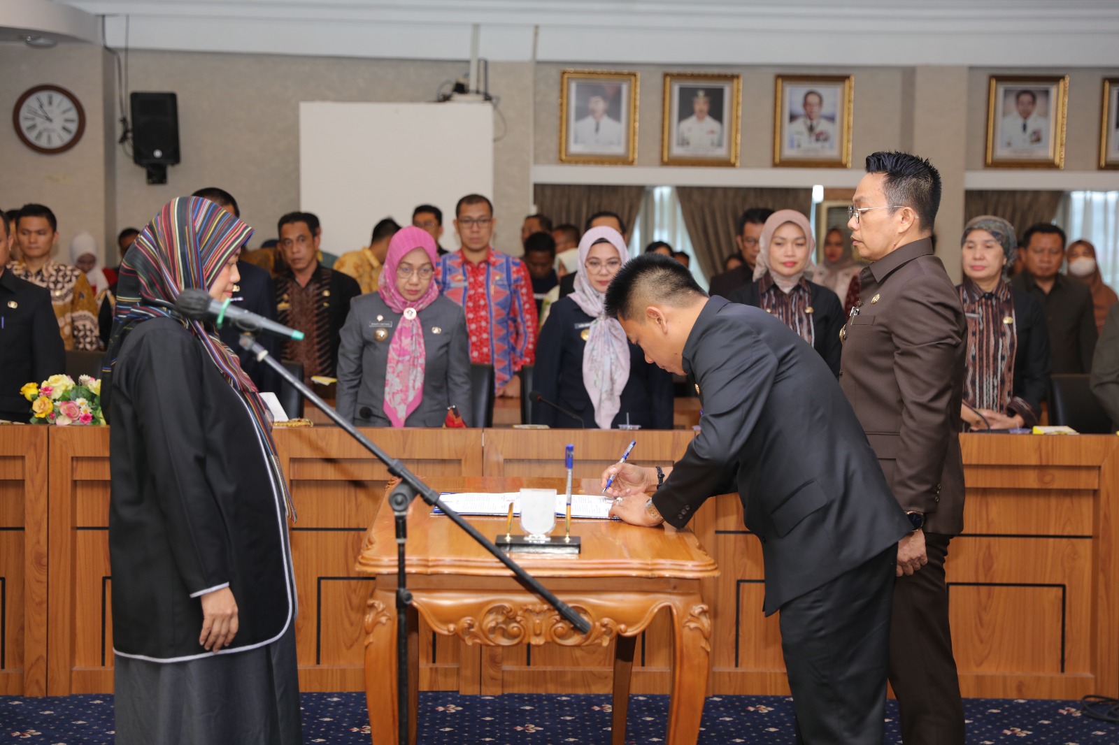 Wagub Chusnunia Melantik dan Mengambil Sumpah Jabatan 6 Pejabat Pimpinan Tinggi Pratama di Lingkungan Pemprov Lampung