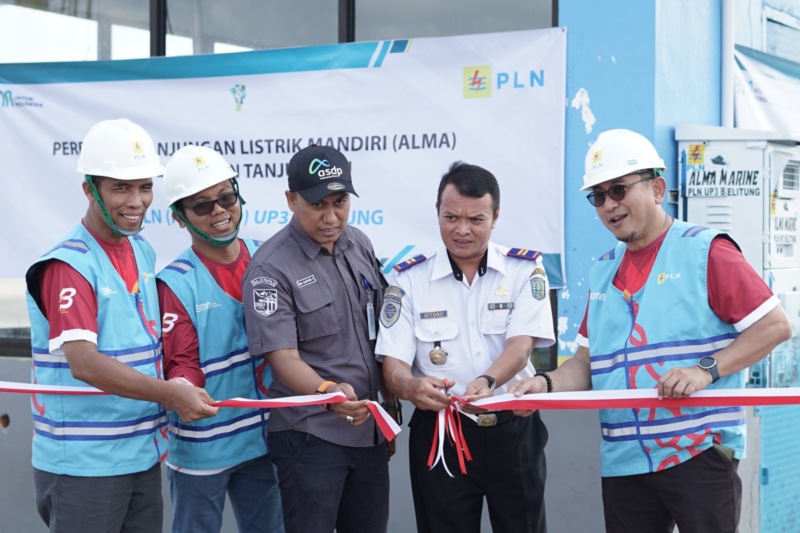 Bangun ALMA di Pelabuhan Tanjung Ru, PLN Bantu Nelayan Belitung Pangkas Biaya Operasional Hingga 60%