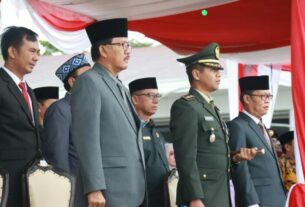 Bupati Agus Istiqlal hadiri upacara hari Bhayangkara yang ke-77.