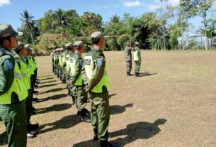 Desa Ngroto Gelar Bimtek Bagi Anggota Linmas, Babinsa Berikan Pelatihan PBB Guna Tingkatkan Kedisiplinan