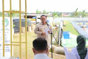 Gubernur Arinal Panen Perdana Udang Vaname Air Tawar, di PKK Agropark Lampung, Siap Jadi Role Model Budidaya Udang Air Tawar di Indonesia