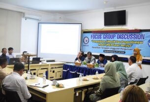 Hadirkan SKPD di Pesawaran, Dosen IIB Darmajaya Gelar FGD “Pengelolaan SiMoniK dan Pengembangan Model UMKM Smart Berjaya”