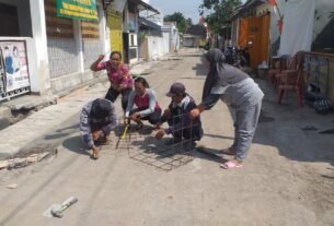 Hadirnya Satgas TMMD di Kelurahan Serengan, Jadikan Ibu-Ibu Demam Kerja Bakti