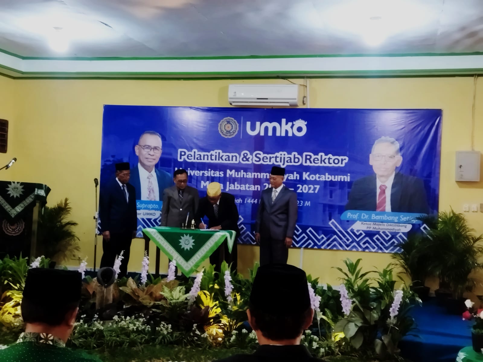Irawan Suprapto dilantik Jadi Rektor UMKO Periode 2023-2027