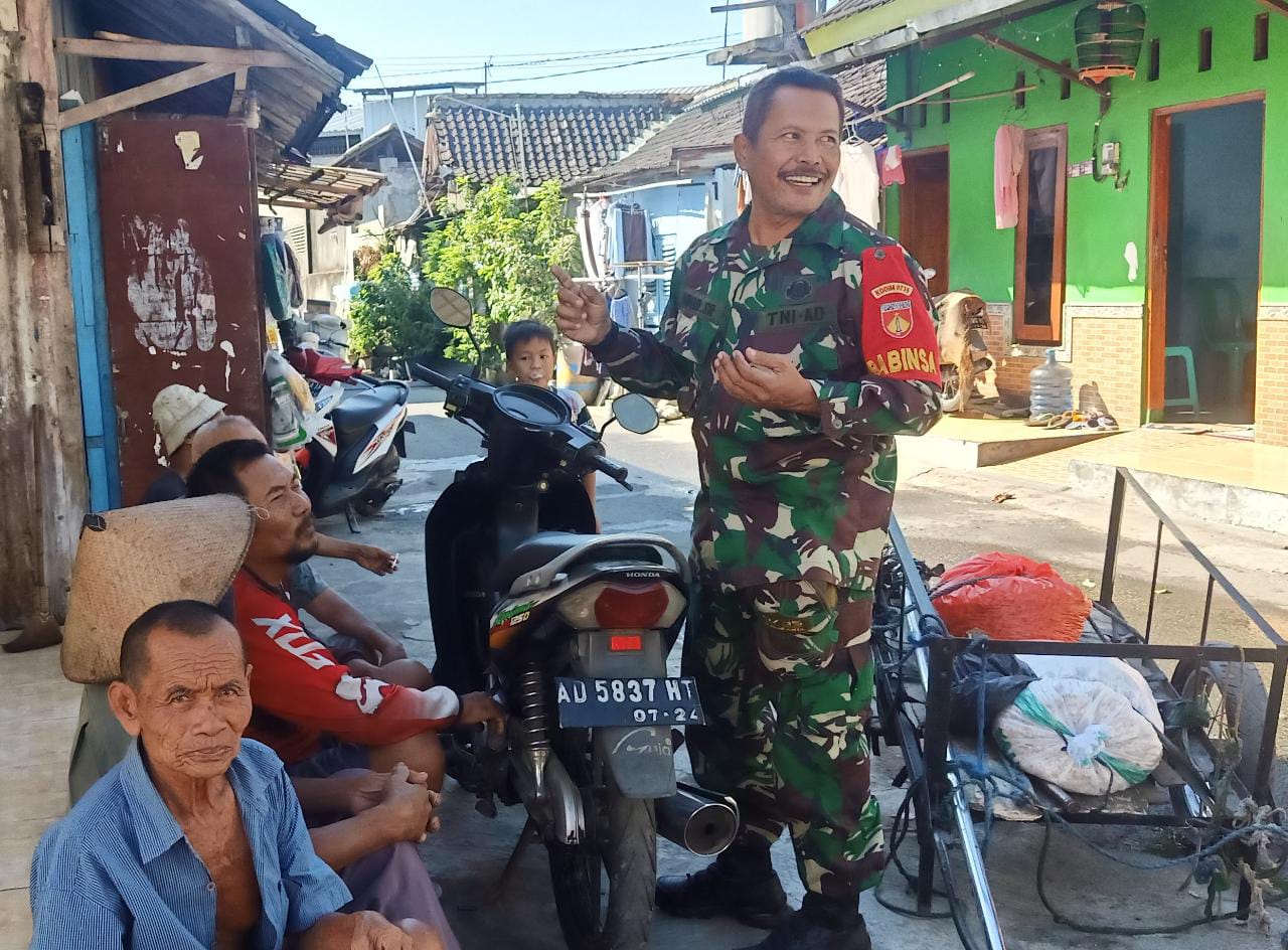 Melalui Sambang Warga, Babinsa Jagalan Laksanakan Pembinaan Teritorial di Wilayah Binaan