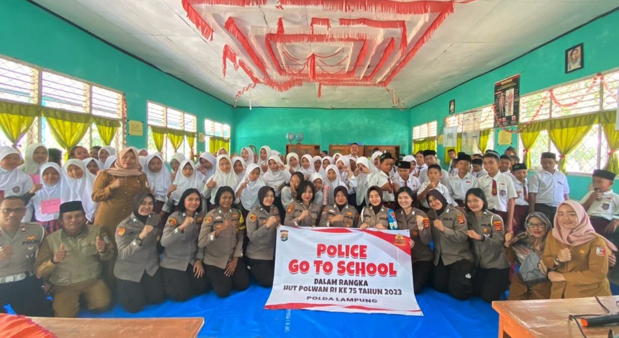 Sambut HUT Polwan RI Ke-75 Tahun 2023, Polres Tulang Bawang Gelar Police Goes To School