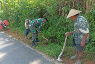 Selain Ciptakan Lingkungan Bersih Dan Sehat, Melalui Kerja Bakti Babinsa Pererat Kemanunggalan TNI-Rakyat