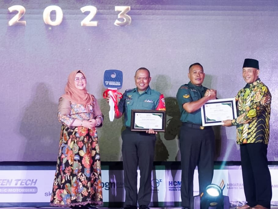 Sertu Lamsir, Babinsa Kodim Bojonegoro dapat Penghargaan Brawijaya Awards 2023 Kategori Hanpangan