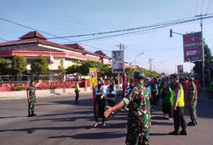 Sinergi TNI-Polri Baturetno Dalam Pengamanan Pawai Ta'aruf Muhammadiyah