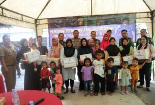 Wujud Kepedulian Dandim 0410/KBL Beri Santunan dan Nutrisi Tambahan Untuk Anak Stunting