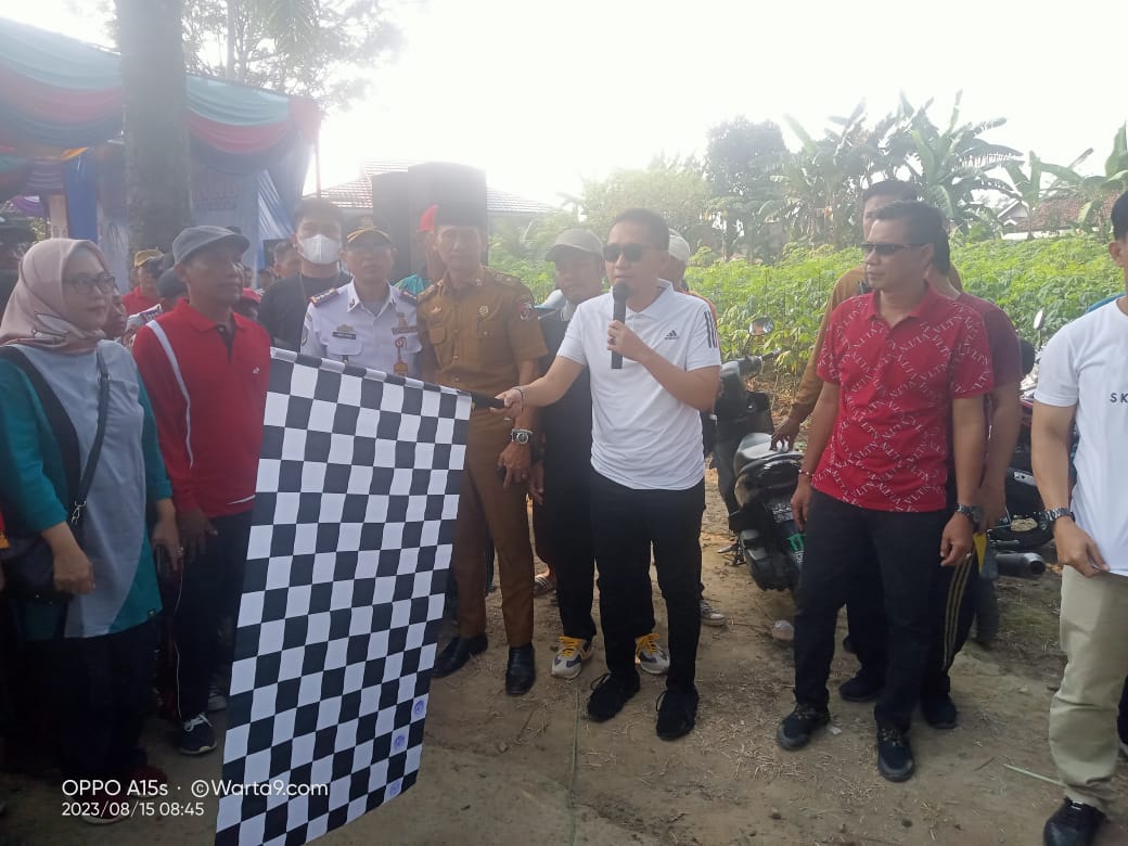 Ardian Saputra meriahkan Jalan Sehat Kecamatan Abung Semuli