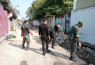 Bentuk Sinergitas TNI Polri, Gelar Kerja Bakti Bersama di KBD Danukusuman.