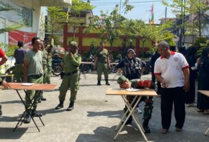 Duel Babinsa VS Lurah Dalam Rangka Meriahkan HUT RI Ke-78 di Wilayah Sudiroprajan