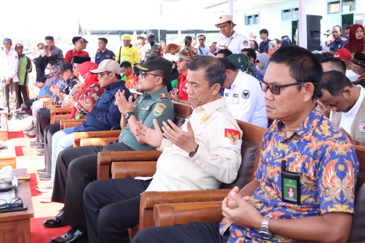 Hadiri Festival Perahu Demokrasi Pemilu 2024, Dandim 0410/KBL dan Walikota Susuri Pesisir Lampung