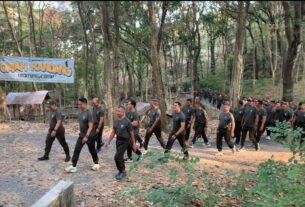 Jalan Santai Danrem 074/Warastratama Di Kodim 0728/Wonogiri Membelah Gunung Gandul