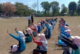 Jelang HUT RI Ke-78, Koramil Dan Polsek Eromoko Latih Anggota Paskibraka