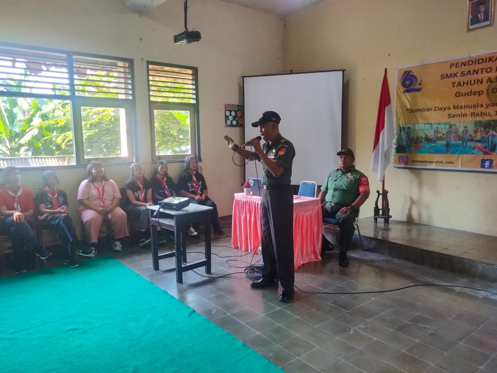 Bati Bhakti Koramil 01/Laweyan Berikan Materi Wawasan Kebangsaan di SMK Santo Paulus Surakarta