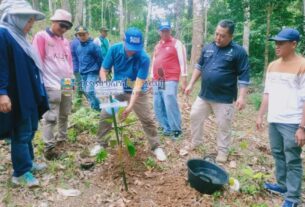 Pemkab Pesisir Barat hadiri pembukaan Festival Wisata Hutan Lampung