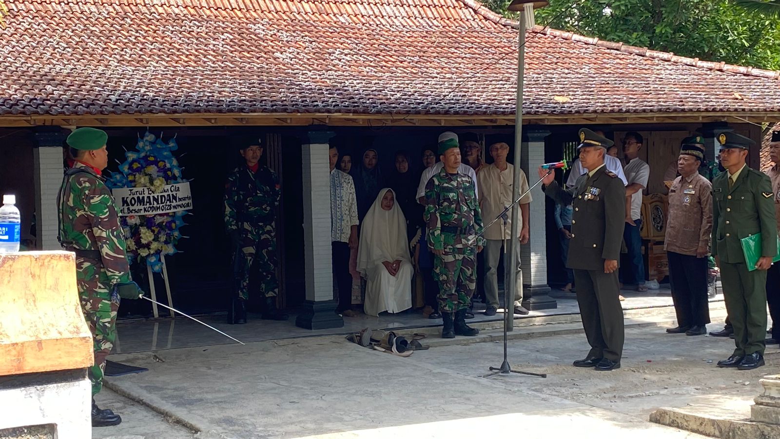 Penghormatan Terakhir Terhadap Serda(Purn) Ngatino, Kodim 0728/Wonogiri Gelar Upacara Pemakaman Secara Militer