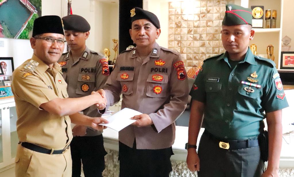 TNI- Polri Juwangi di Ganjar Penghargaan Bupati Boyolali