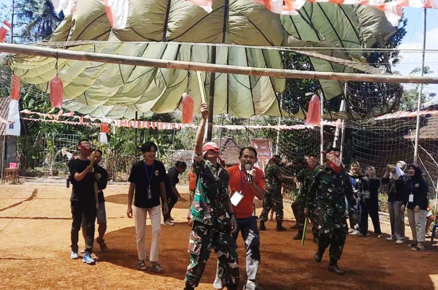 Tentara Dari Koramil Jatisrono Meriahkan Lomba Menyambut HUT RI Ke-78