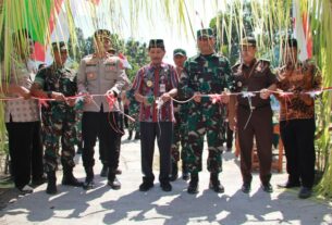 Tutup TMMD, Kodim Sragen bagikan Paket Sembako dan Nutrisi